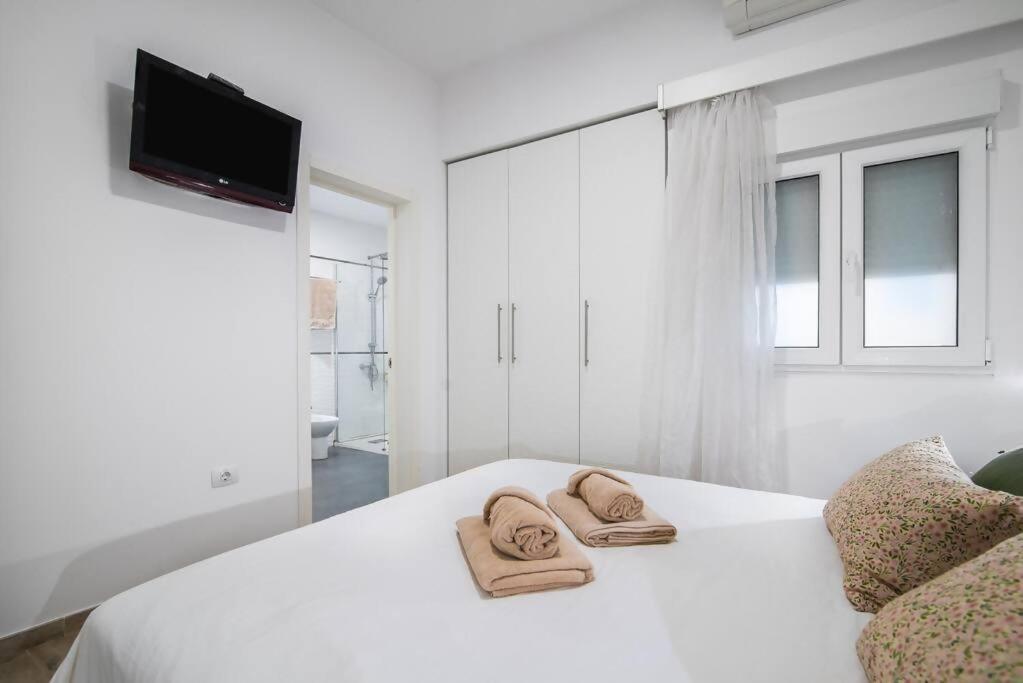 Alma ,6 Paxs ,wifi , Playa Canteras, Ocio *